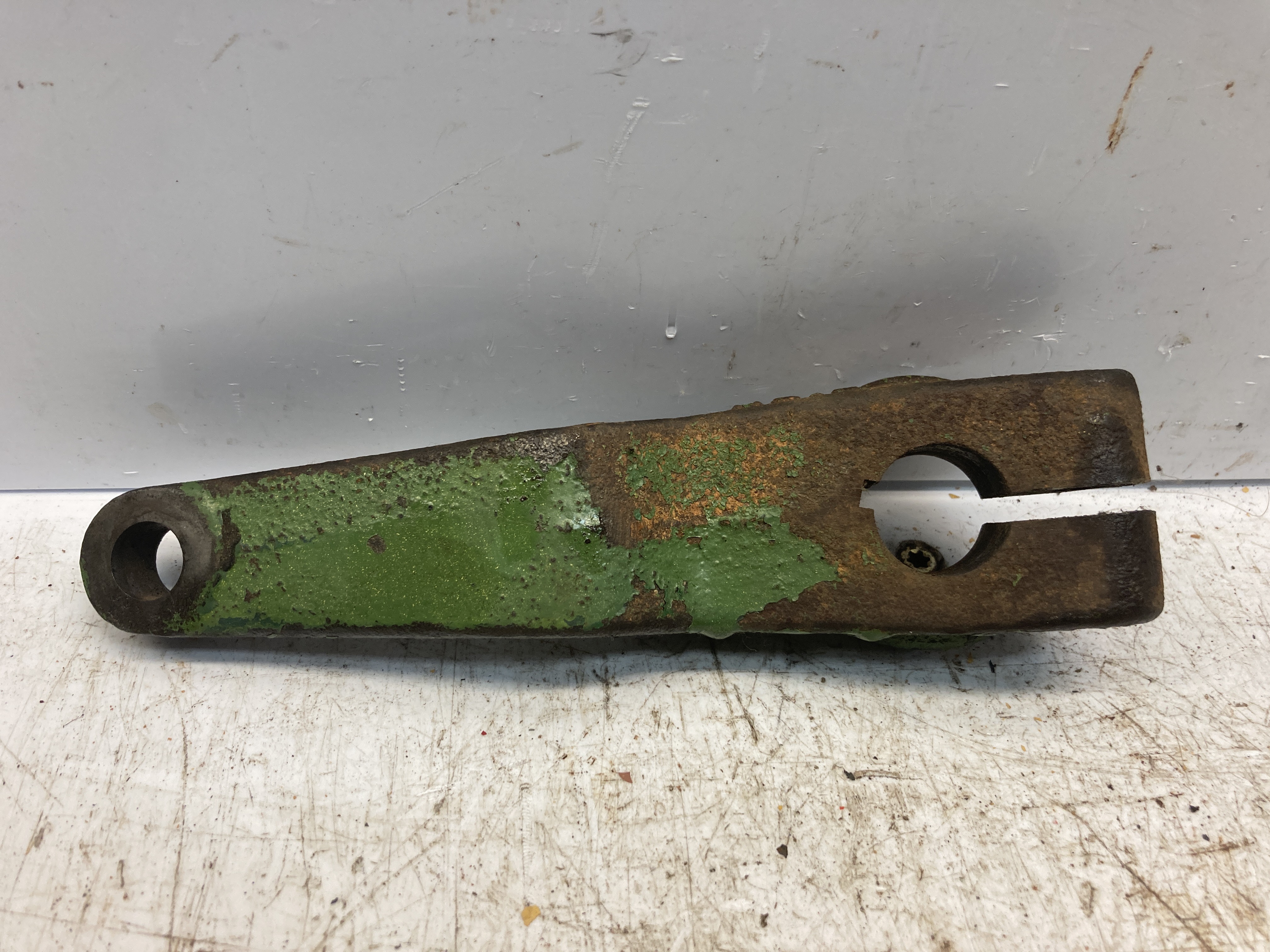 SHIFTER ARM - RANGE OR UPPER
