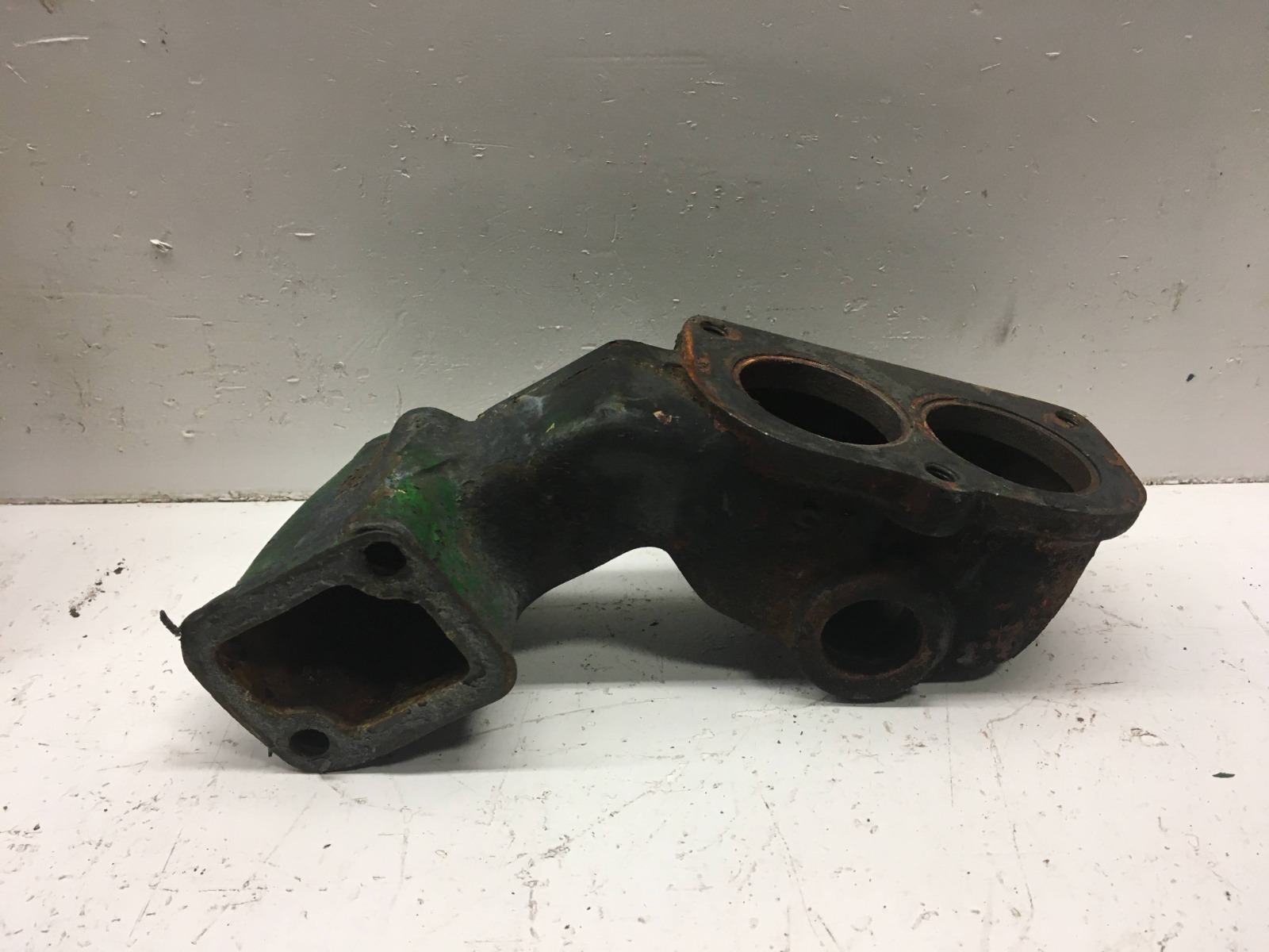 THERMOSTAT HOUSING