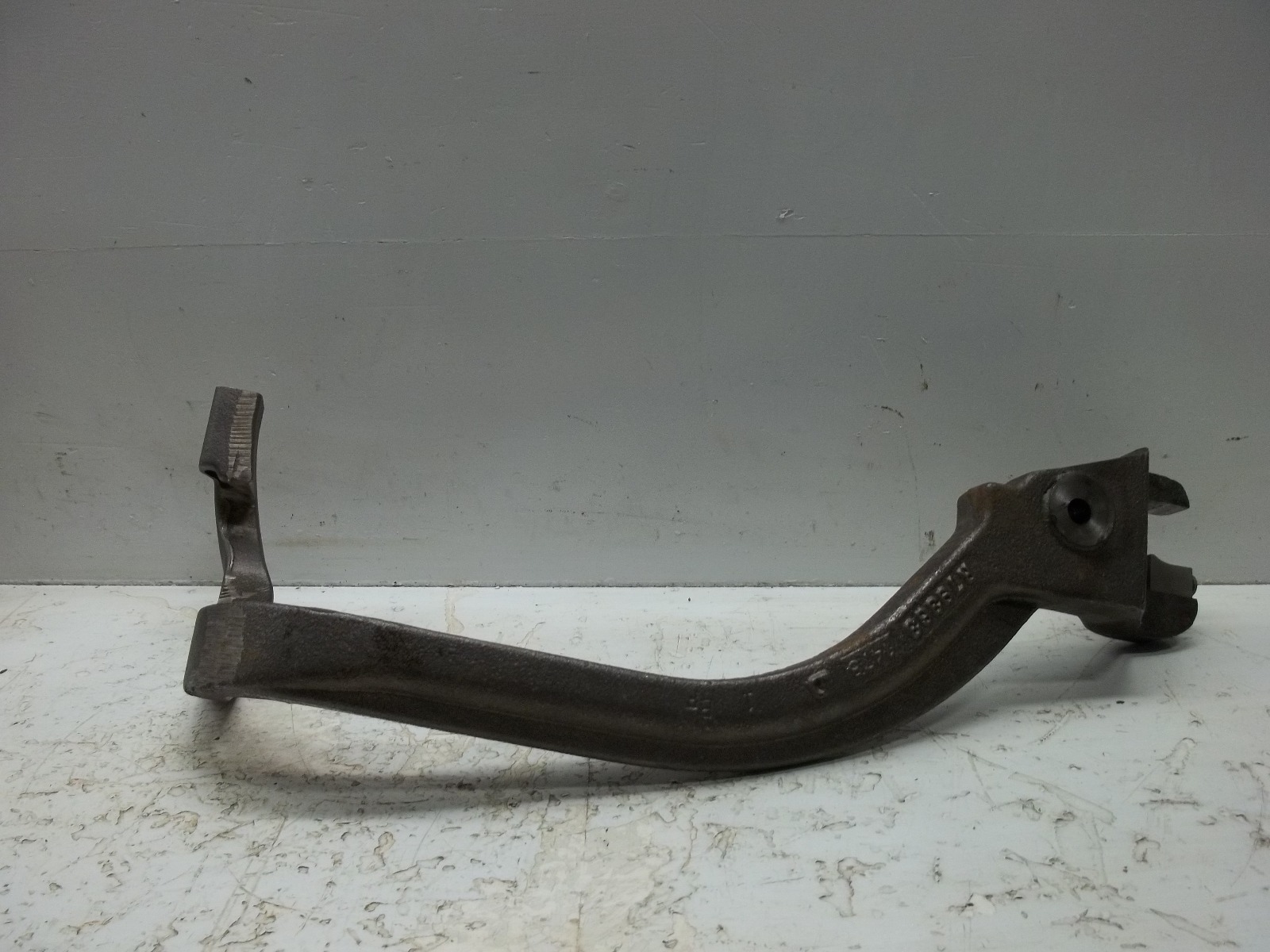 LOAD CONTROL ARM