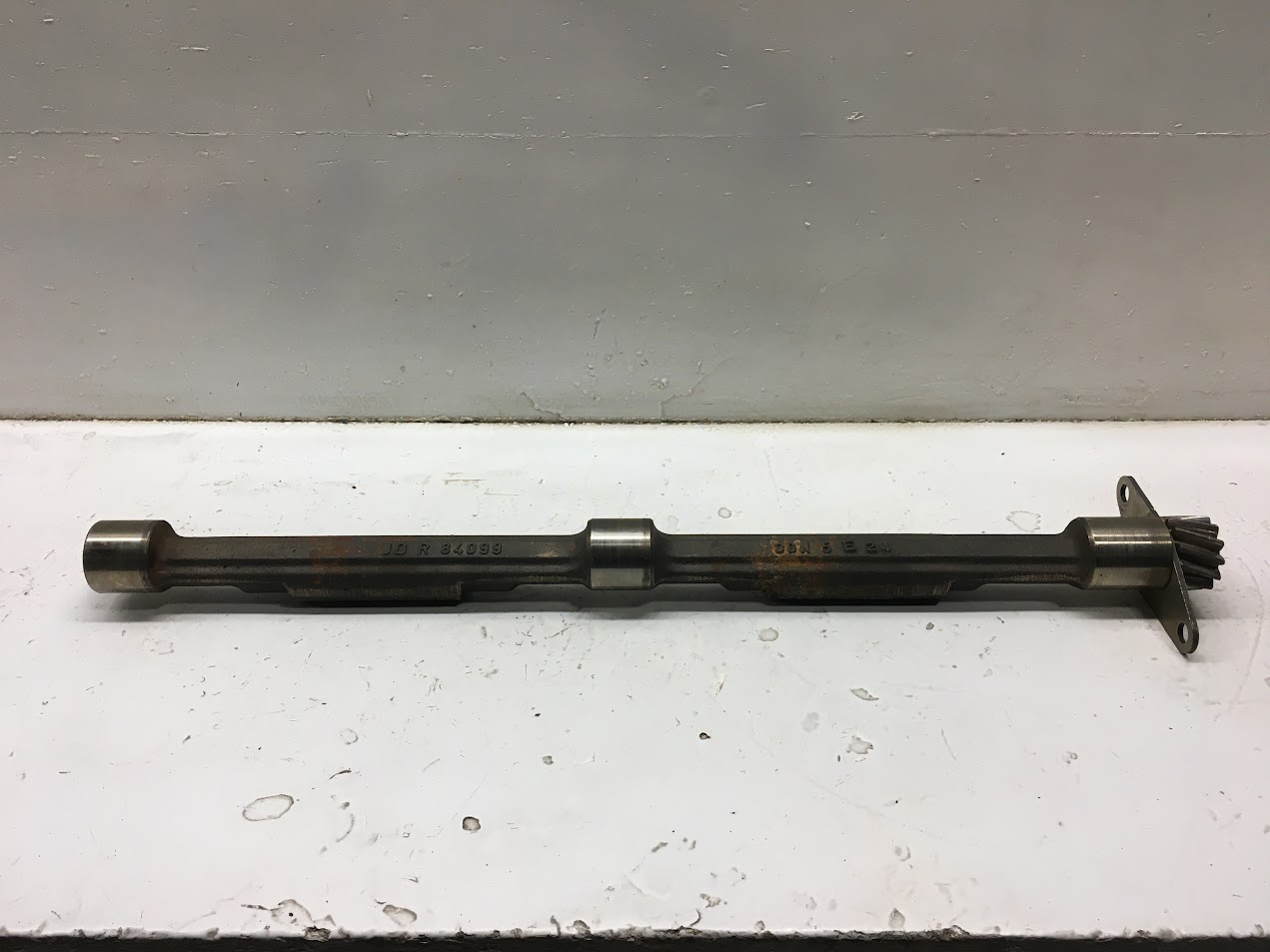 BALANCER SHAFT - L.H.