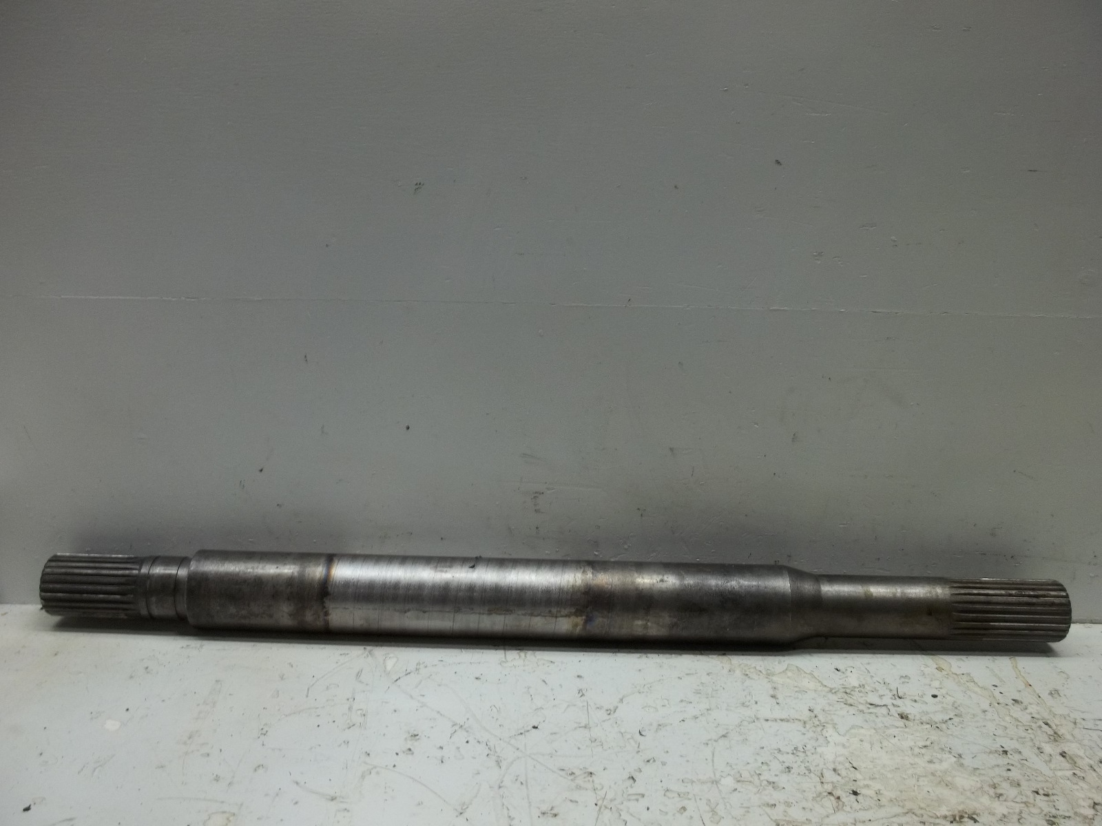 MFWD AXLE SHAFT