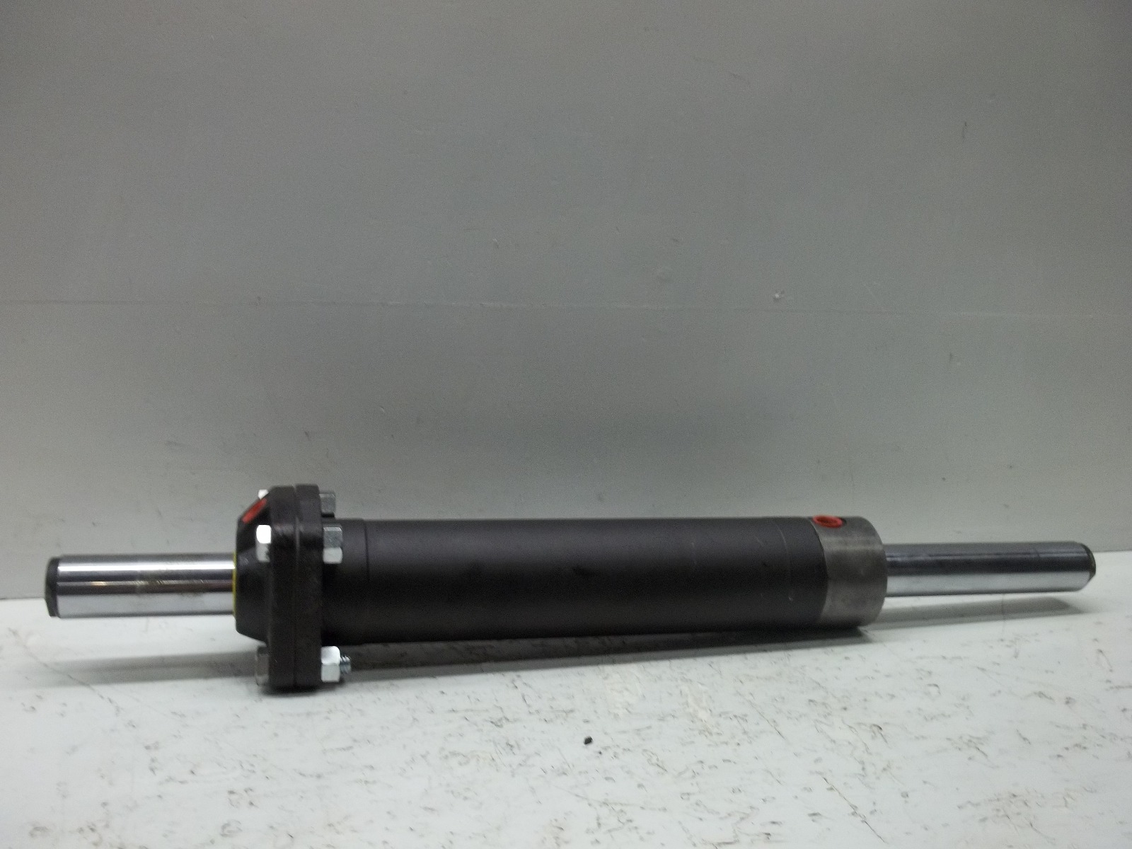STEERING CYLINDER