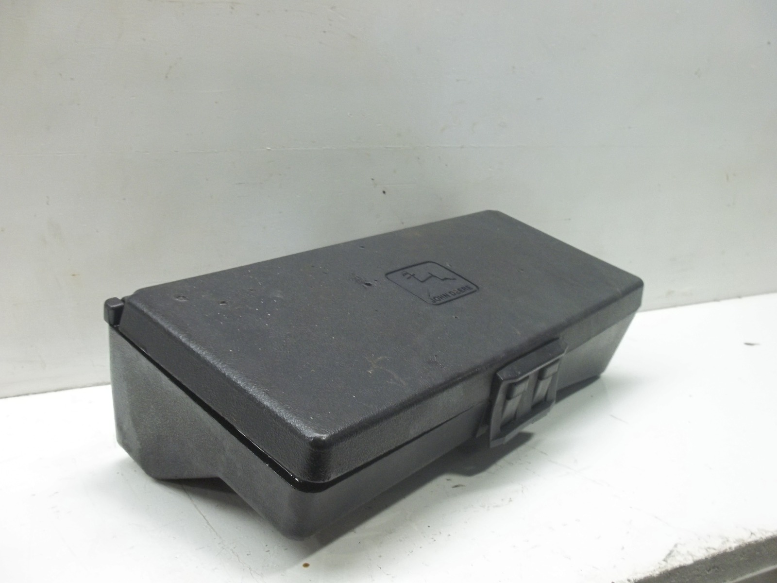 TOOL BOX