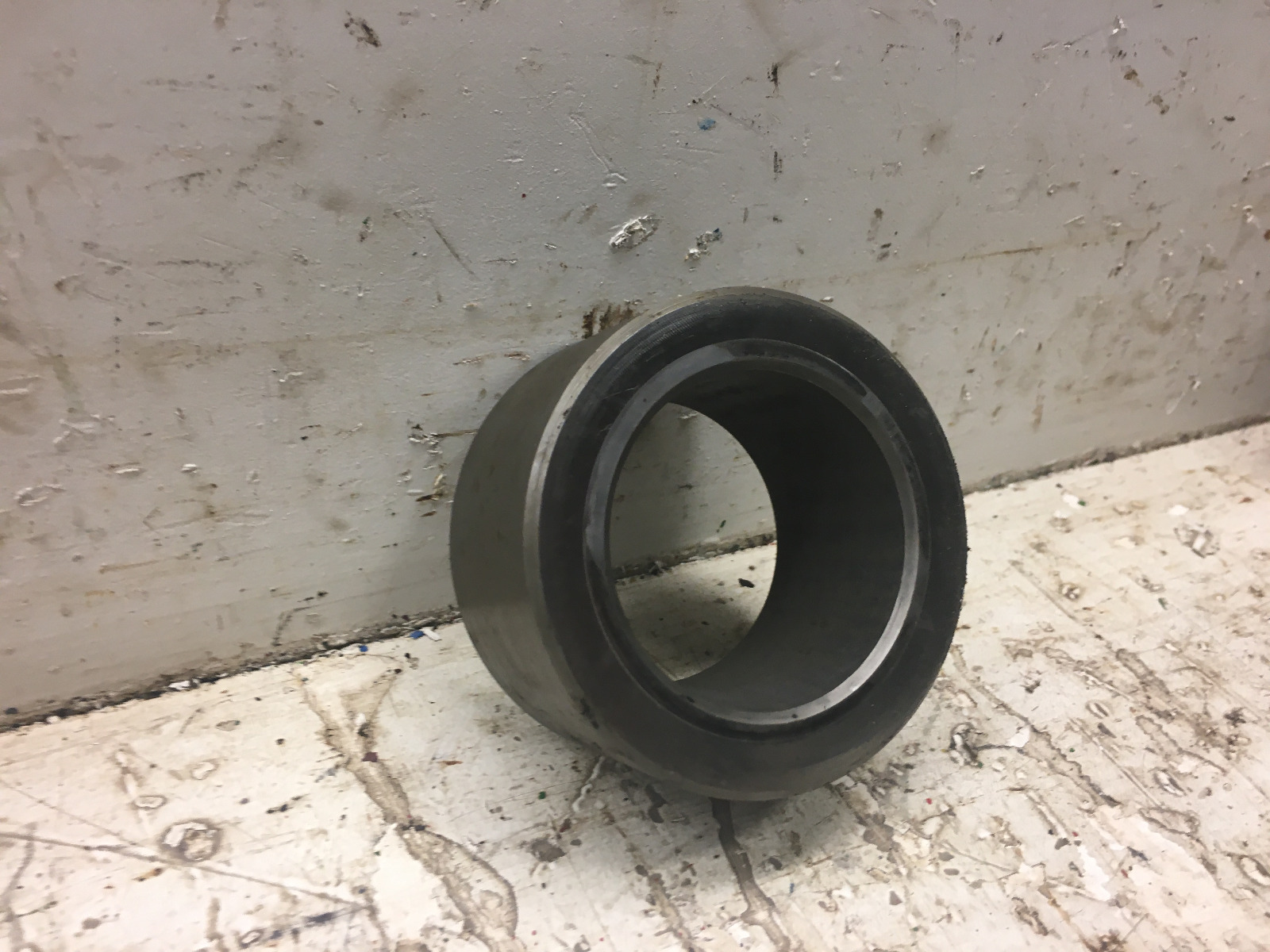 TRANSMISSION SLEEVE