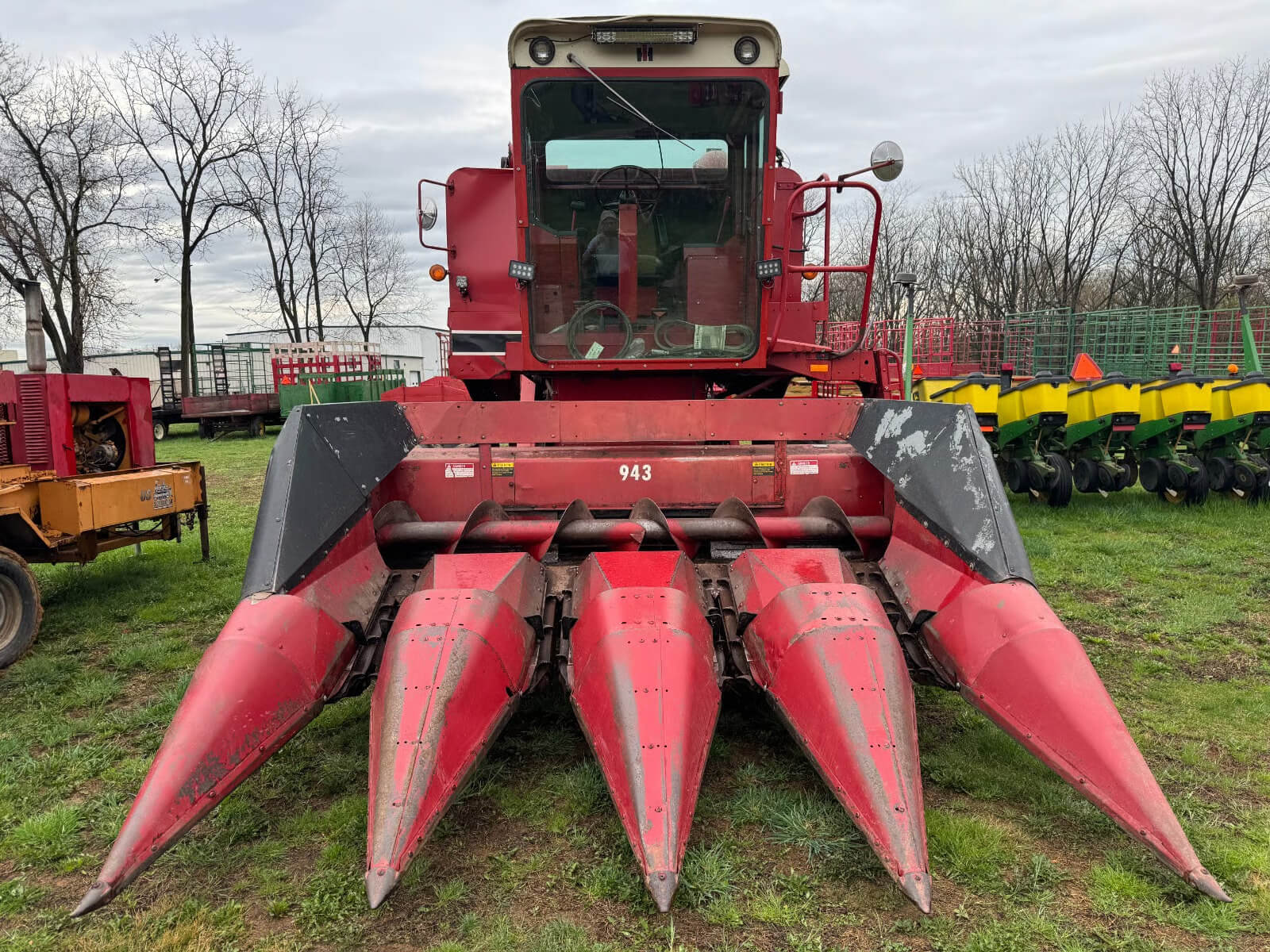 Harvesters & Corn Pickers